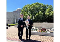 Элчин сайд Д.Даваасүрэн дайнд амь үрэгдсэн австралийн дайчдын дурсгалын өдрийг тохиолдуулан хүндэтгэл үзүүлэв